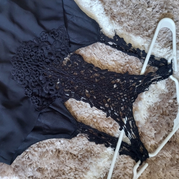 I.N. Razor Back Pantsuit - Picture 5 of 7